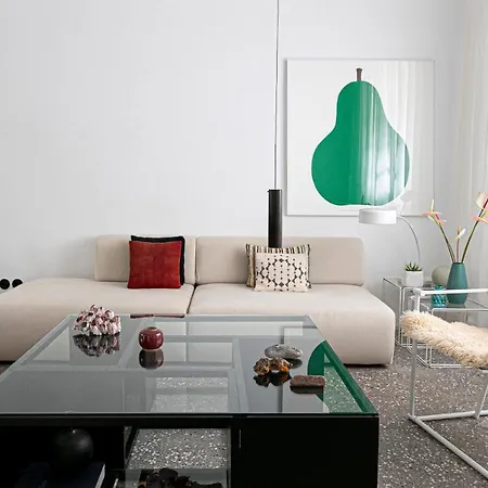Luxury Modernist Design Townhouse With Garden Дом отдыха *