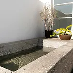 Luxury Modernist Design Townhouse With Garden بيت للعطل *