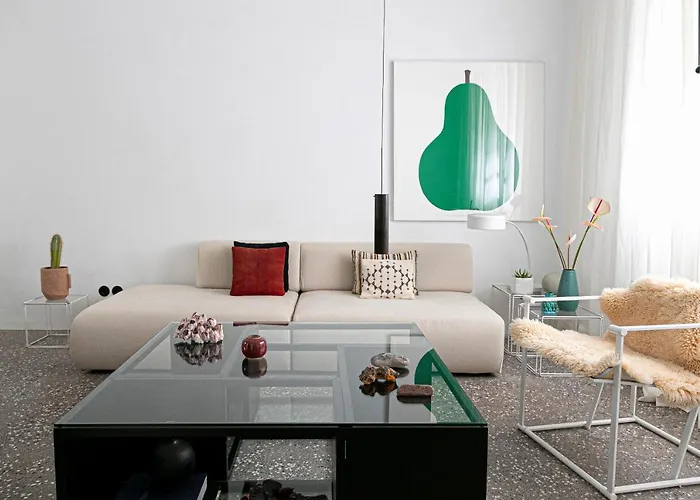 Luxury Modernist Design Townhouse With Garden Holiday home *