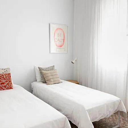 度假居 Luxury Modernist Design Townhouse With Garden *