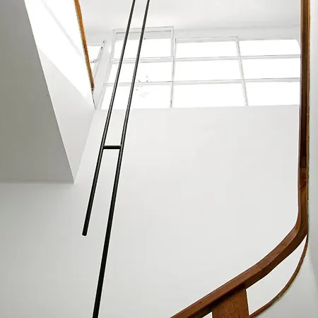 Luxury Modernist Design Townhouse With Garden