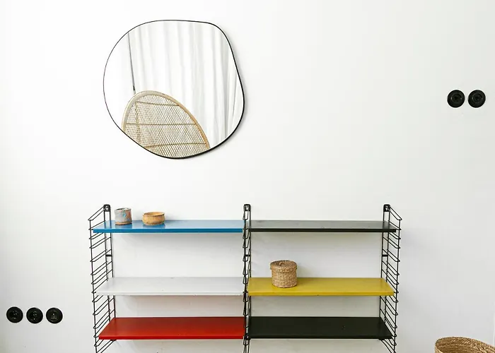 Luxury Modernist Design Townhouse With Garden *